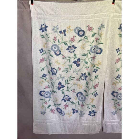 Vintage Bath Towel Set - Picture 2 of 7